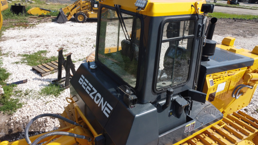 Бульдозер BEEZONE D16-5