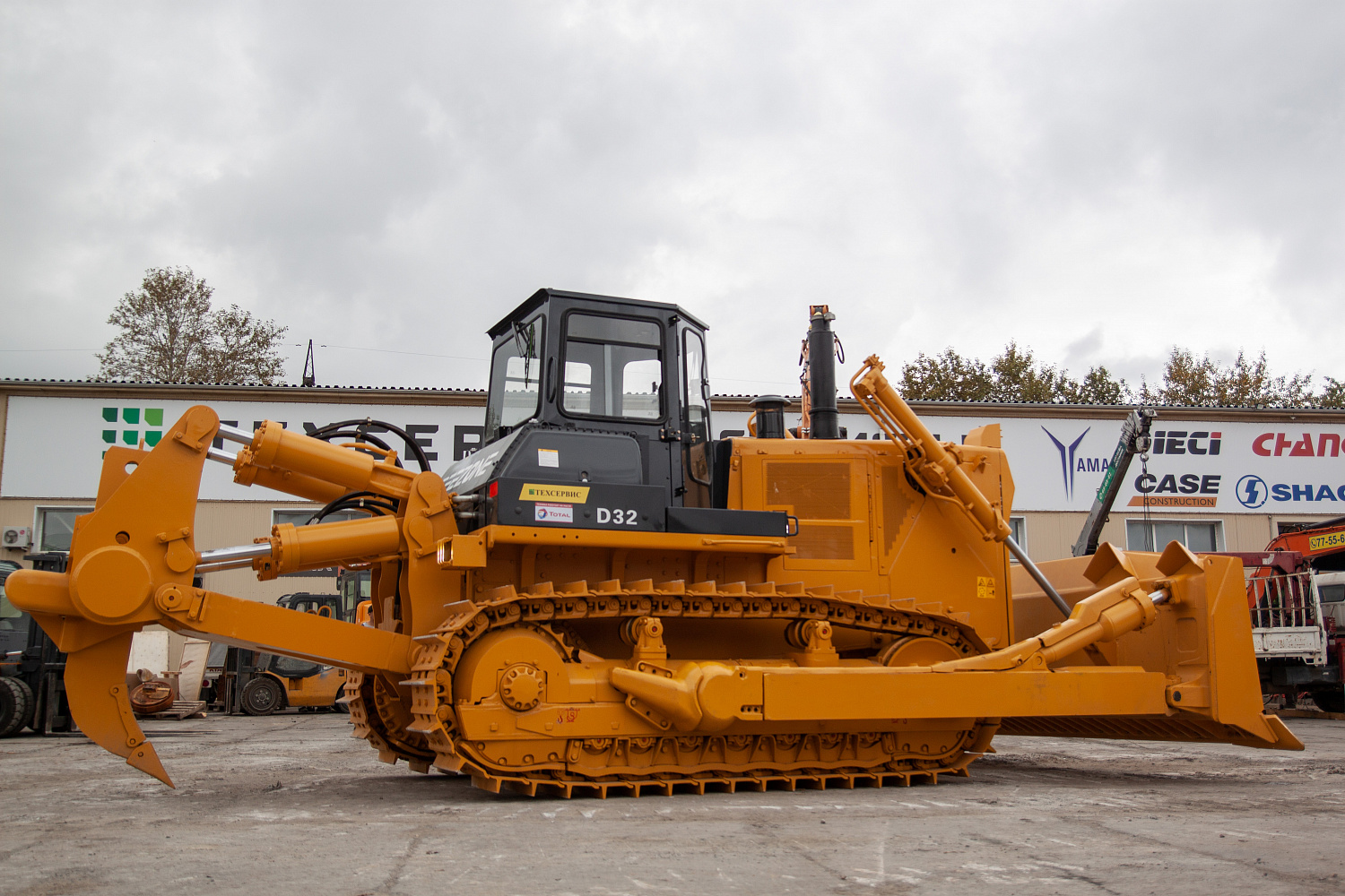 Бульдозер BEEZONE D32-5