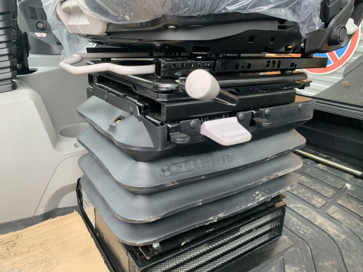 Экскаватор-погрузчик CASE 695 SV