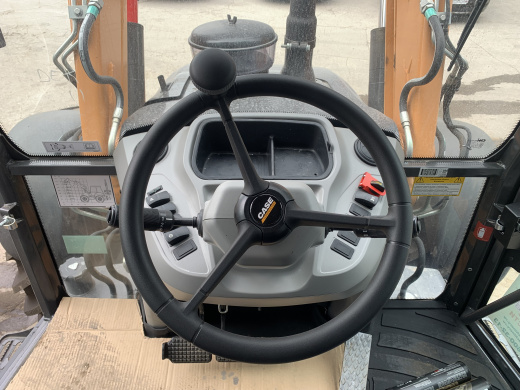 Экскаватор-погрузчик CASE 695 SV