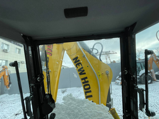 Экскаватор-погрузчик NEW HOLLAND B115B