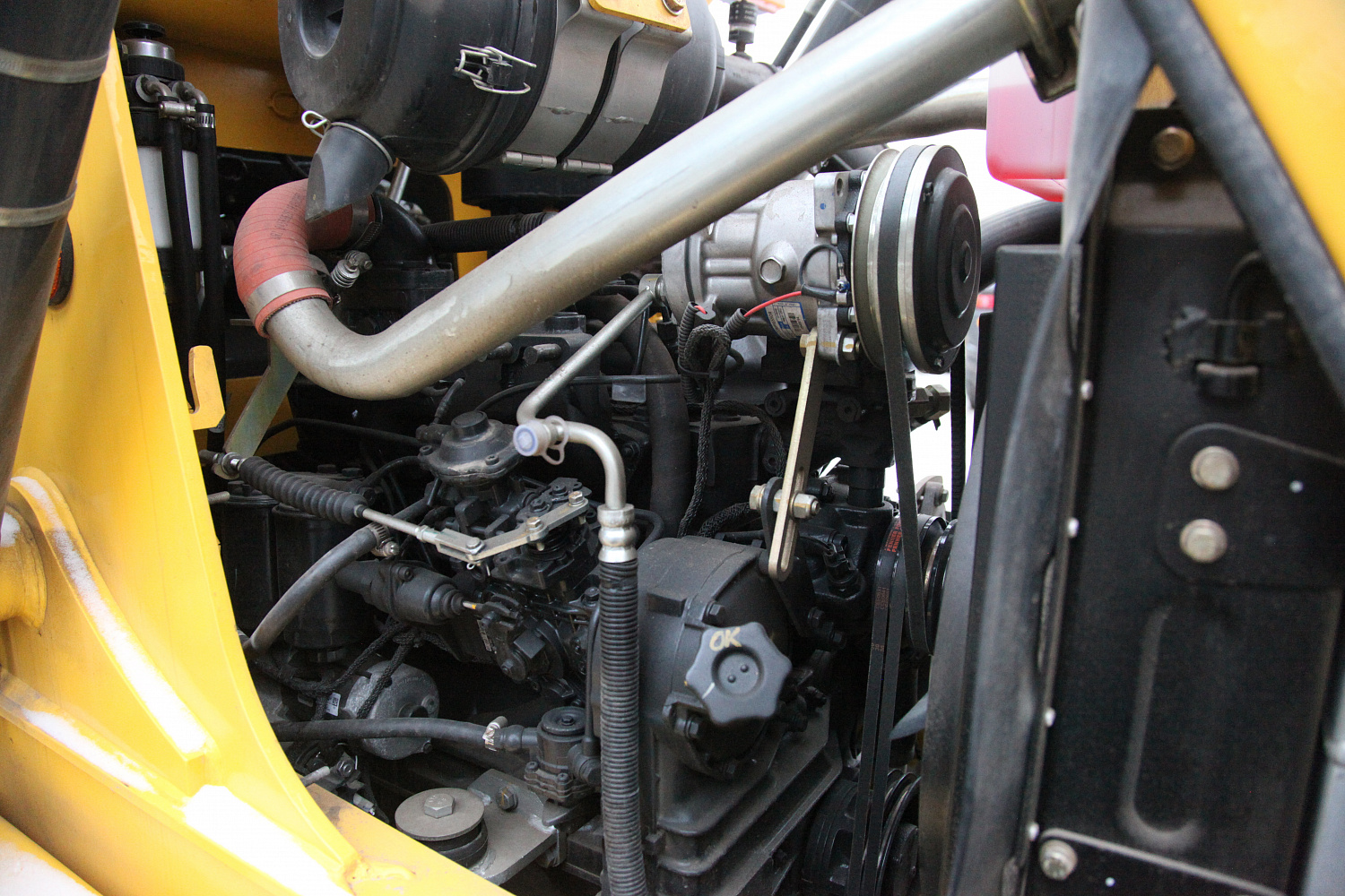 Экскаватор-погрузчик NEW HOLLAND B80C