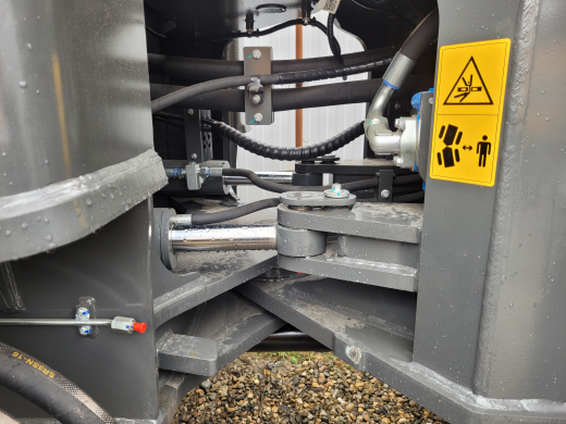 Фронтальный погрузчик Ensign YX635