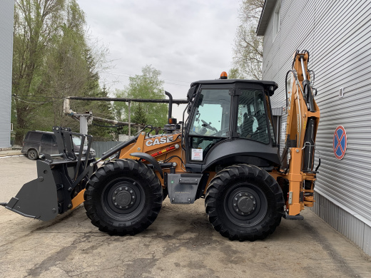 Экскаватор-погрузчик CASE 695 SV