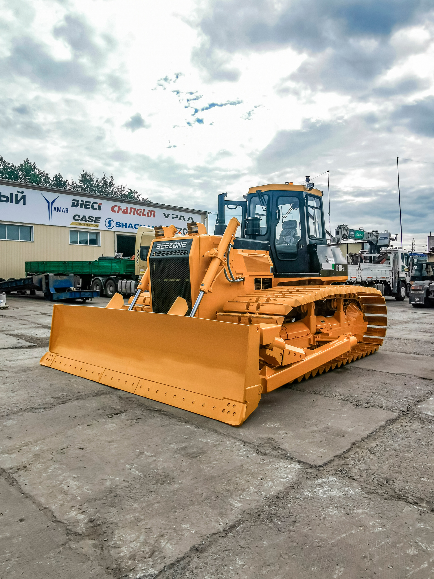 Бульдозер BEEZONE D16-5S (L)