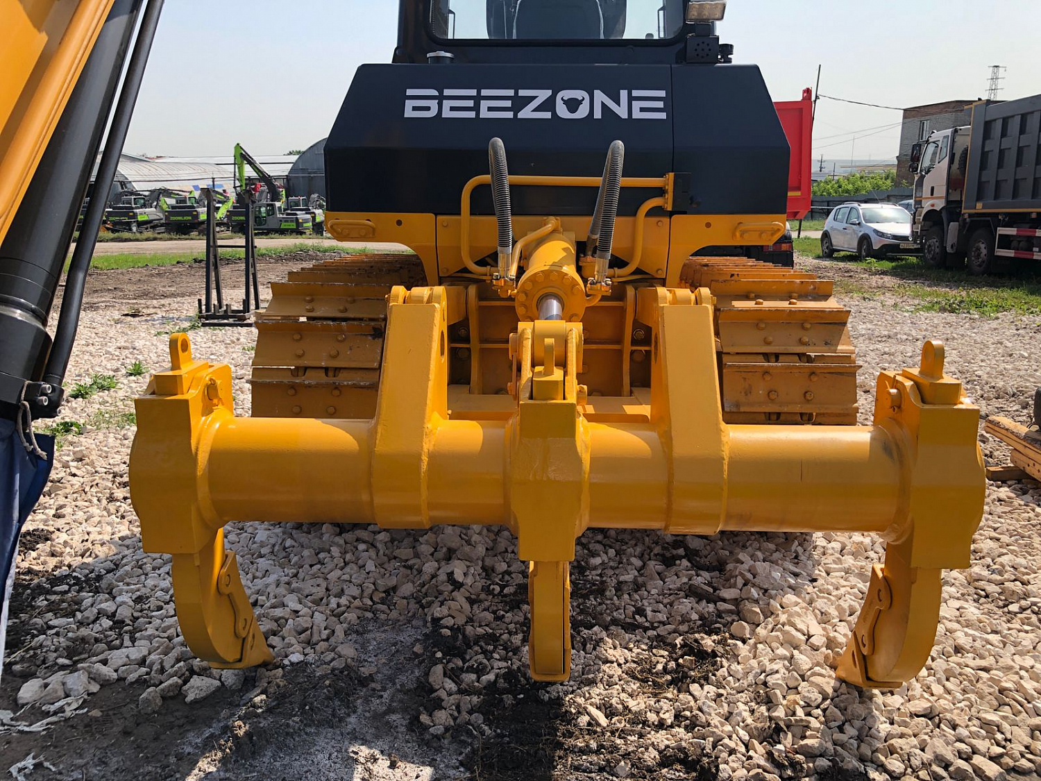 Бульдозер BEEZONE D16-5